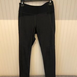 Outdoor Voices 7/8 warmup leggings